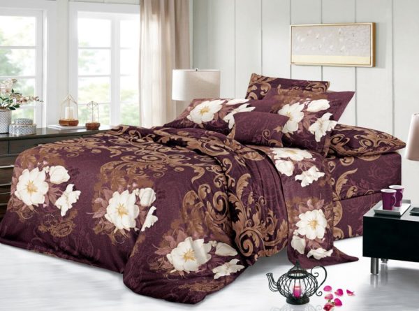 Floral Burgundy Bed Sheet And Duvet - 4 Pillow Cases