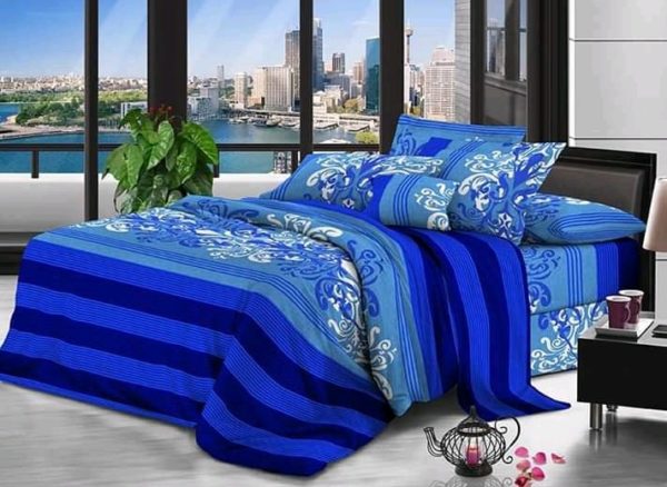Blue Oriental Designed Bed Sheet And Duvet - 4 Pillow Cases