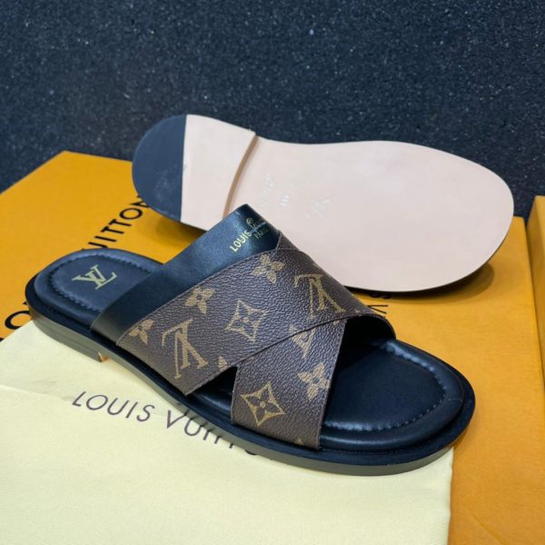 Black Louis Vuitton Men-pam Slippers - ShopXtraa