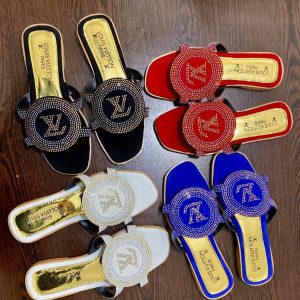 WOMEN FASHION OUTING SLIPPERS