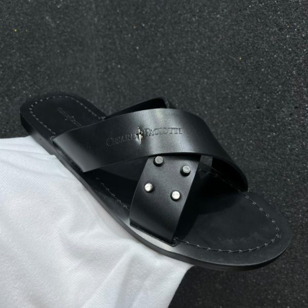 MEN CRISS CROSS LEATHER PALM SLIPPERS