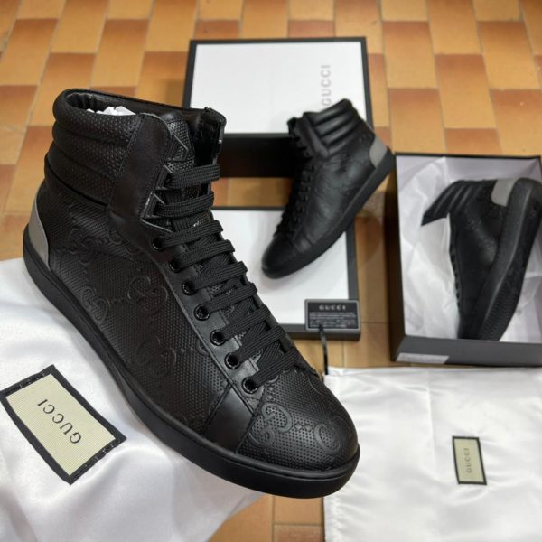 HIGH TOP BLACK LEATHER SNEAKERS