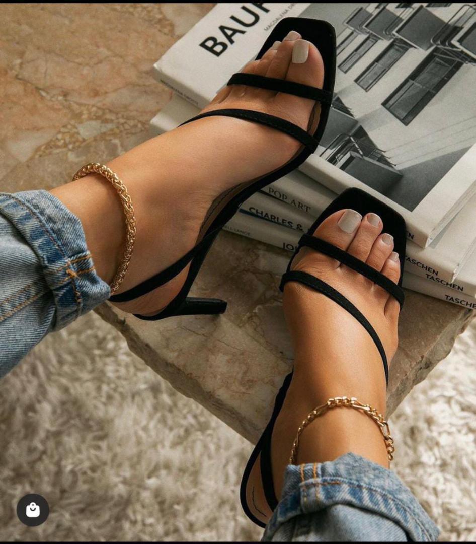 Amazon.com | MAIERNISI JESSI Unisex Men's Women's Peep Toe Stiletto High  Heels Ankle Strap Sandals Black EU43 - Size 11.5 M US Women / 10 M US Men |  Heeled Sandals