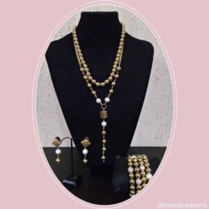 Pearl and gold balls (Ibirogba) jewelry set