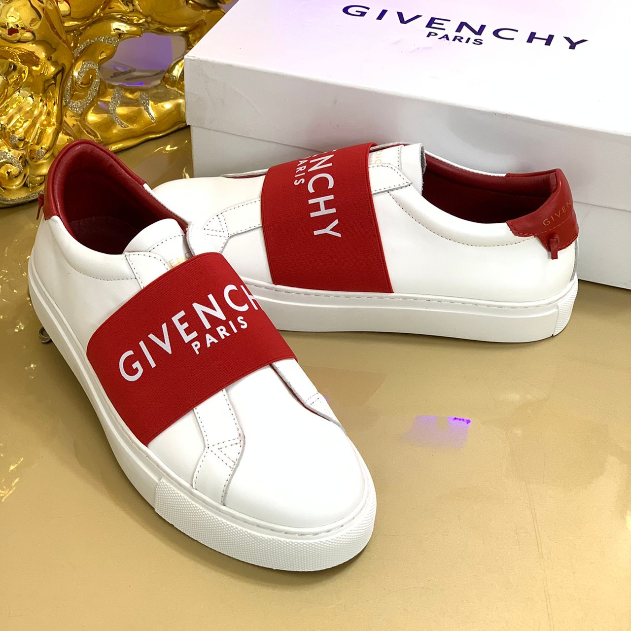 CLASSIC CASUAL UNISEX FASHION SNEAKERS