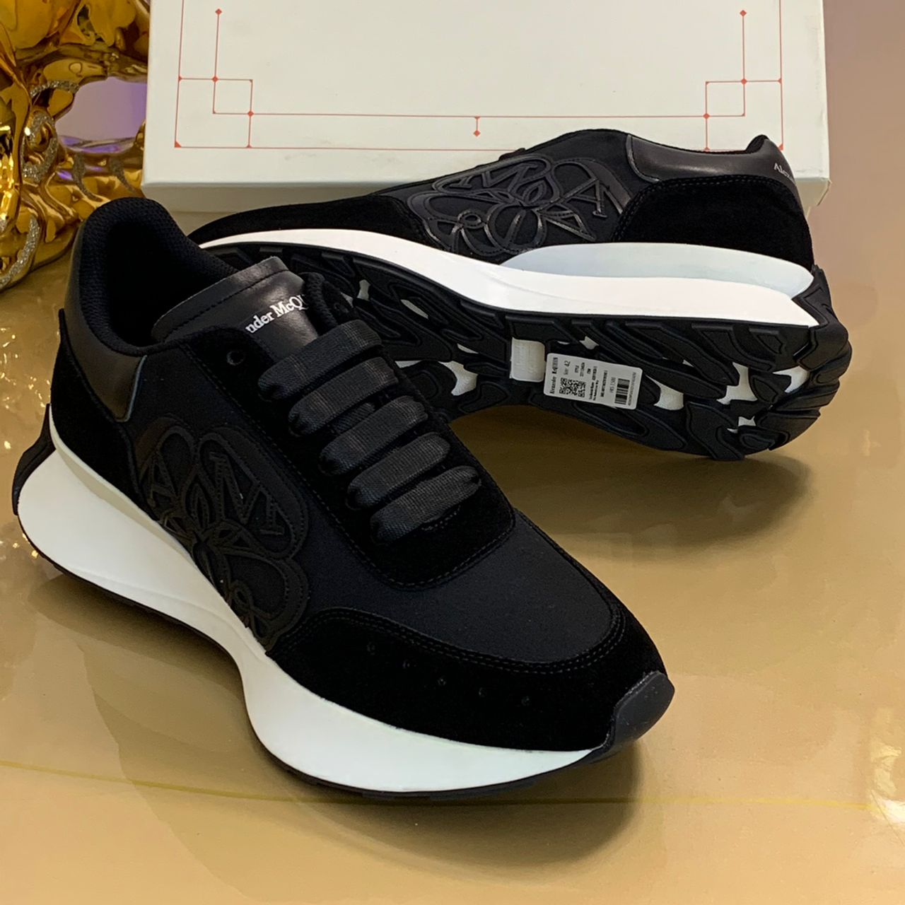 EXCLUSIVE QUALITY FASHION UNISEX TRAINERS