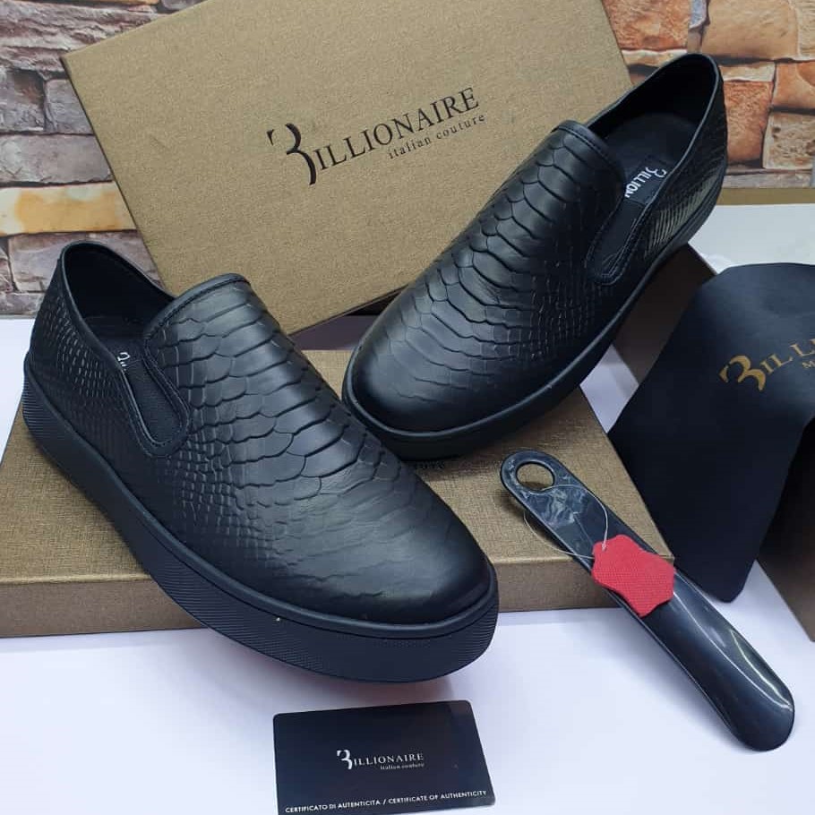 EXCLUSIVE CROCODILE PRINT LEATHER LOAFERS