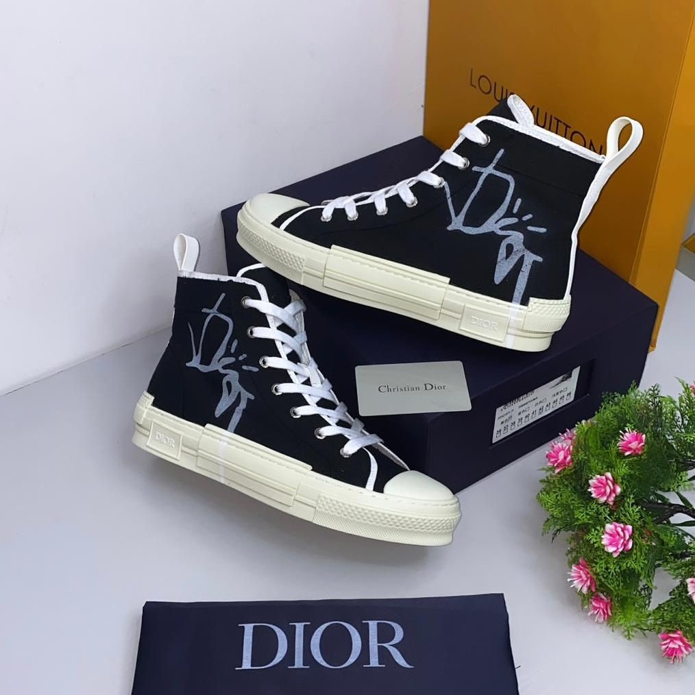 FASHION ANKLE HIGH TOP CONVERSE SNEAKERS