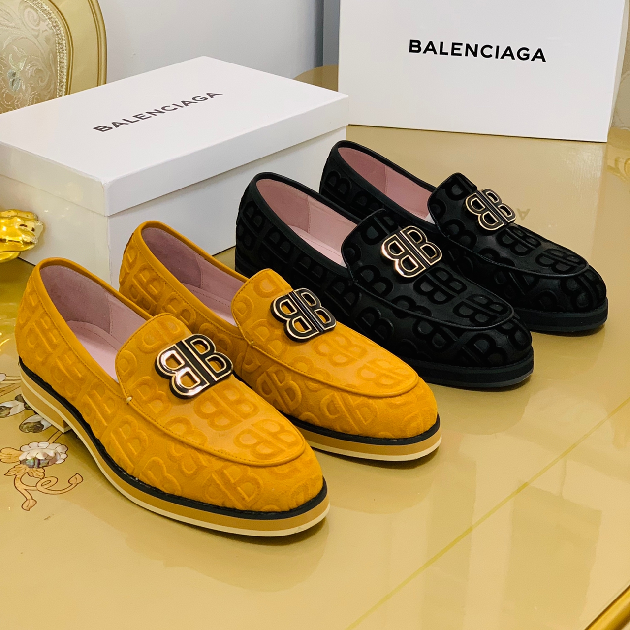 QUALITY EMBROIDED DESIGNERS SLIP-ON LOAFERS