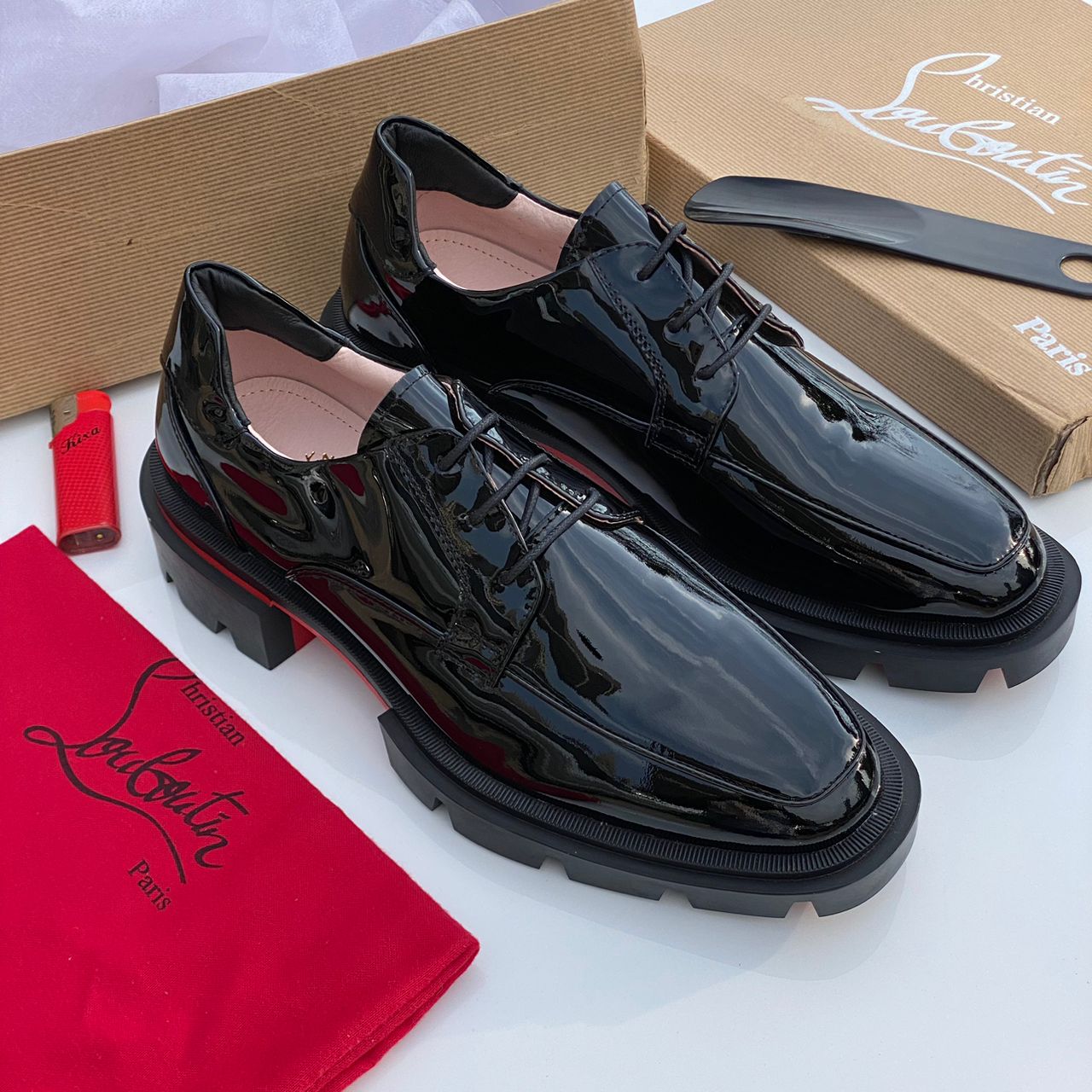 QUALITY GENUINE THICK PATENT LEATHER SHOES