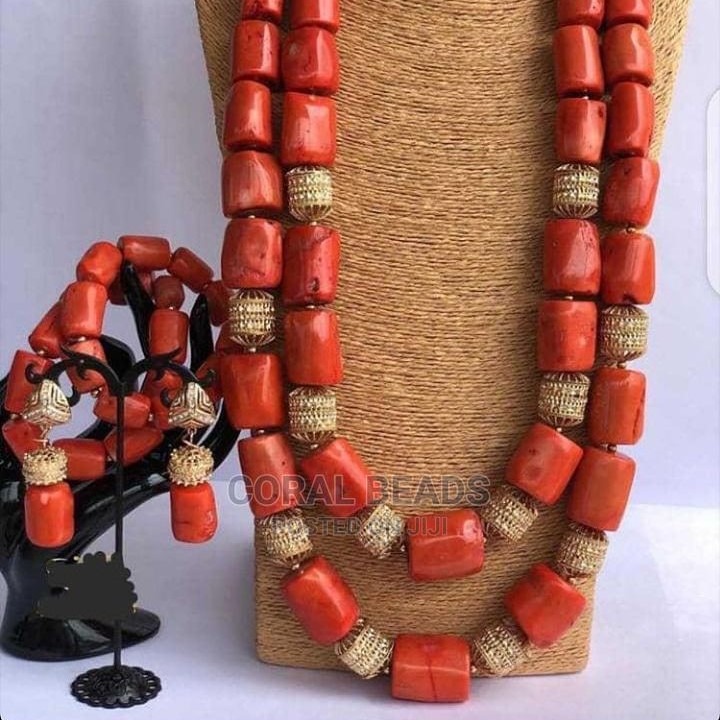 TRADITIONAL CORAL BEADS JEWELRY