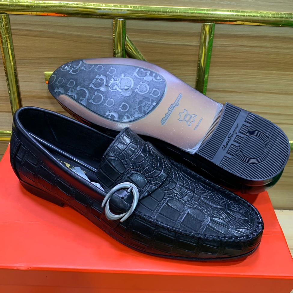 GENUINE QUALITY LEATHER LOAFERS