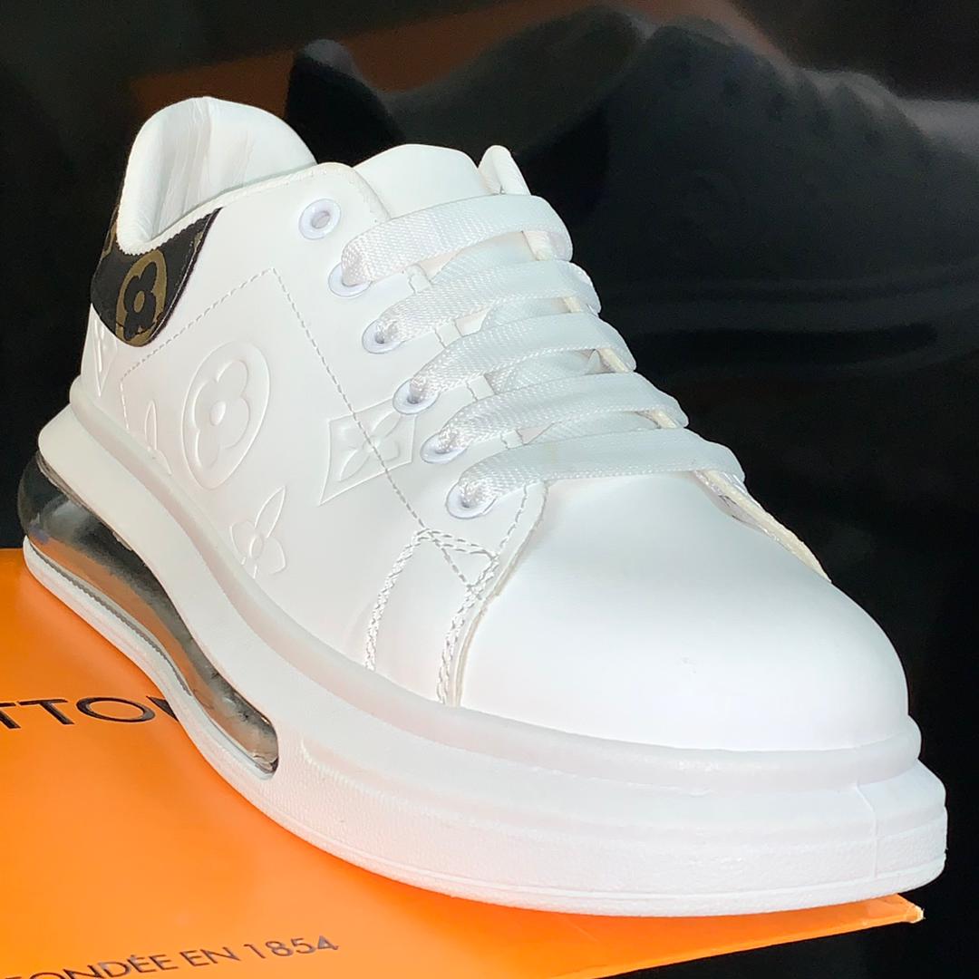 DESIGNERS LACED FASHION SNEAKERS