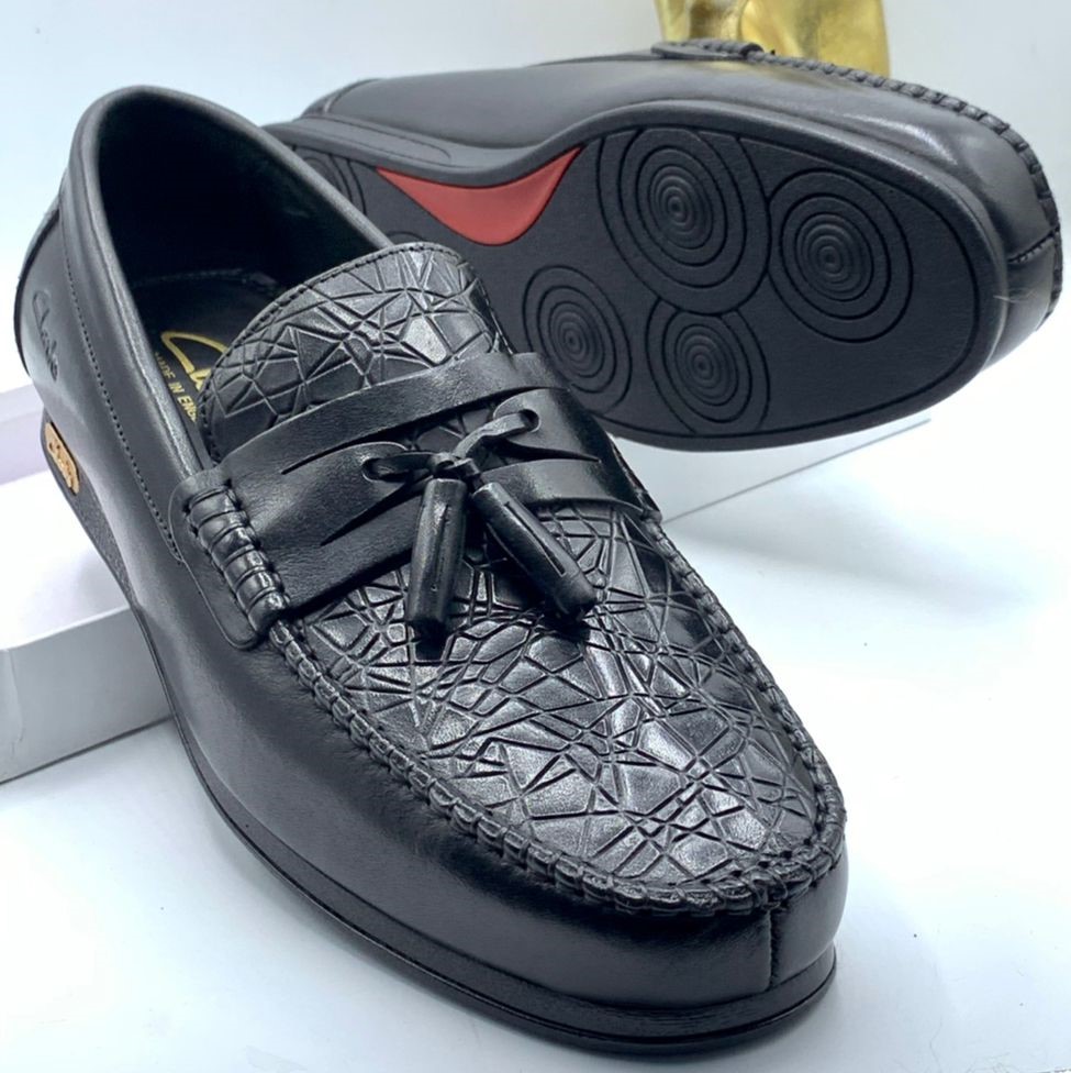TOP QUALITY FASHION LOAFERS