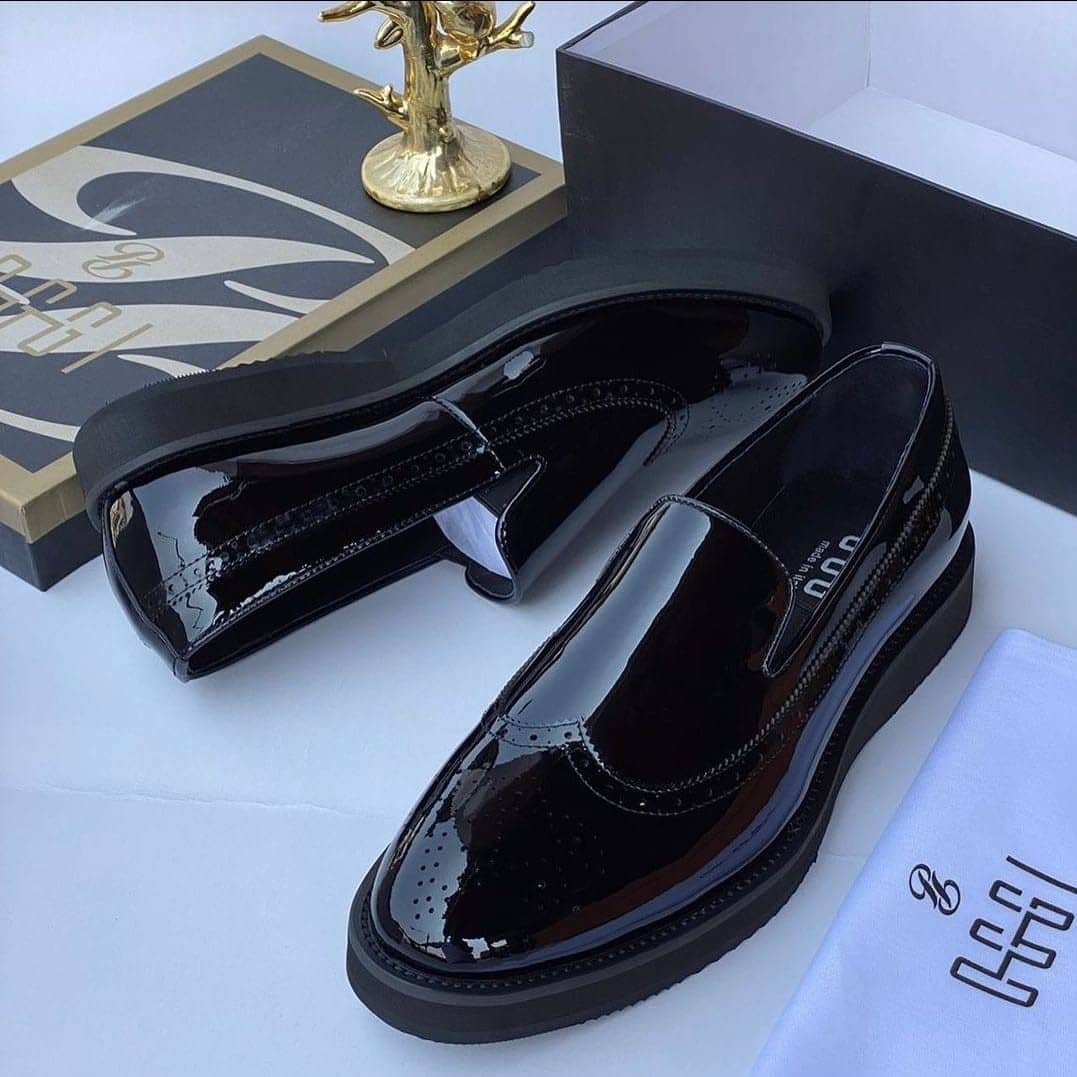 Luxury patent leather corperate men shoe